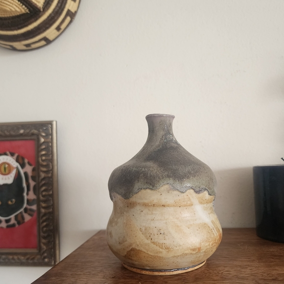 MCM Studio Art Pottery Signed Matte Weed Pot Vase - Picture 3 of 6